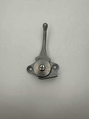 कृषि और निर्माण वाहनों के लिए सटीक थ्रॉटल नियंत्रण लीवर और केबल असेंबली ऑपरेटर की थकान को कम करती है